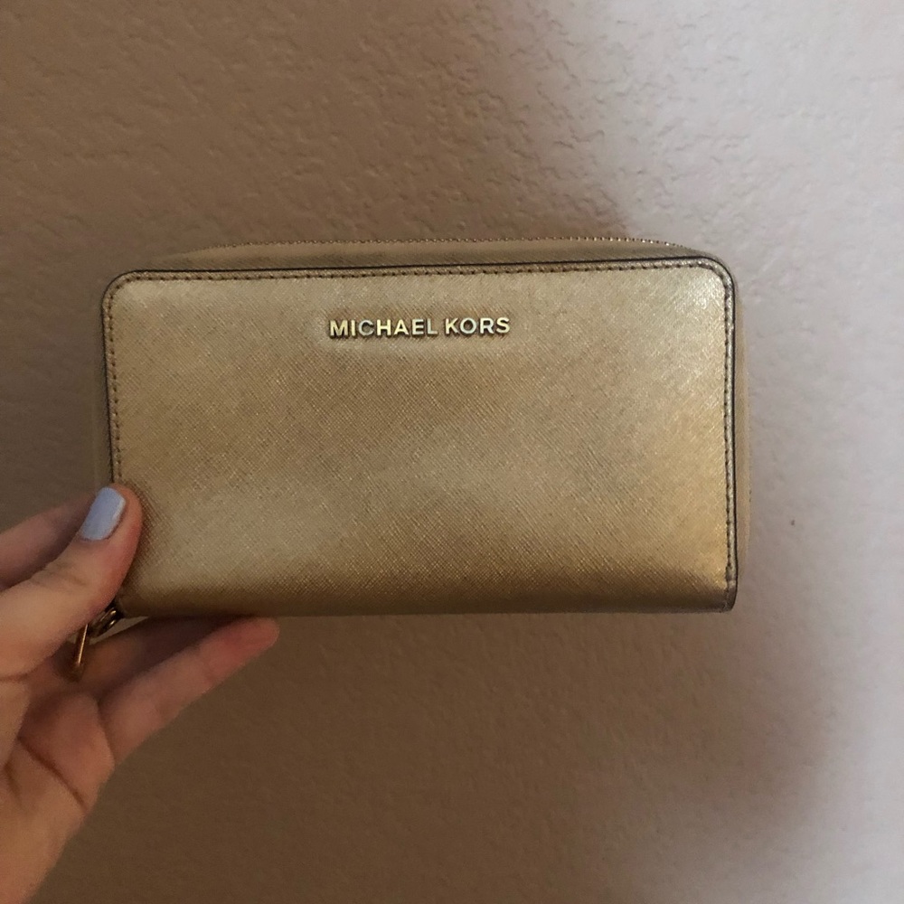 Michael kors gold wallet